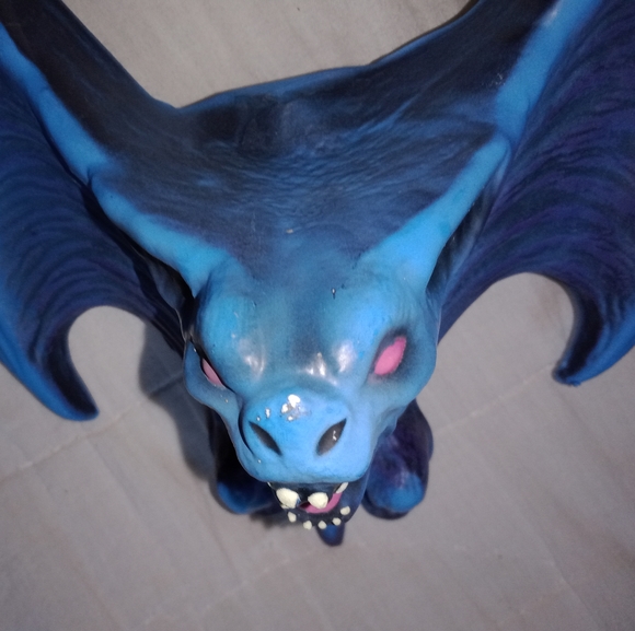 Vintage Y2K Halloween Ruby's Vampire Bat Glow In Dark Teeth Wall Decor Blow Form - Picture 3 of 12
